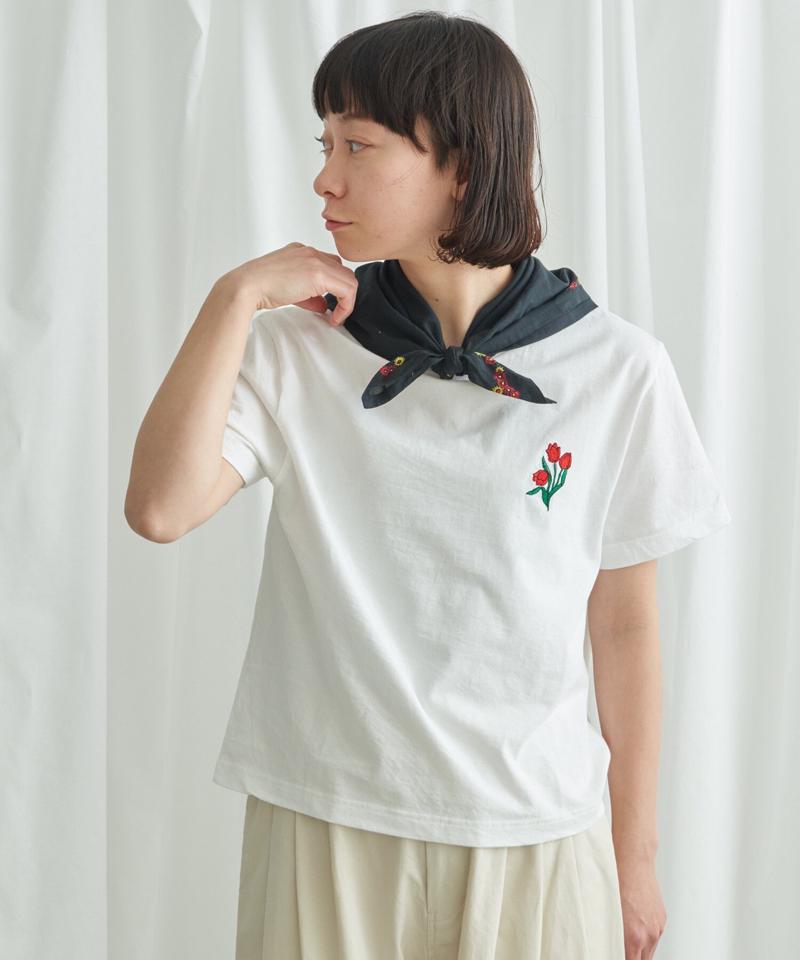 ○チューリップ刺繍　Tシャツ（Lene non finito）