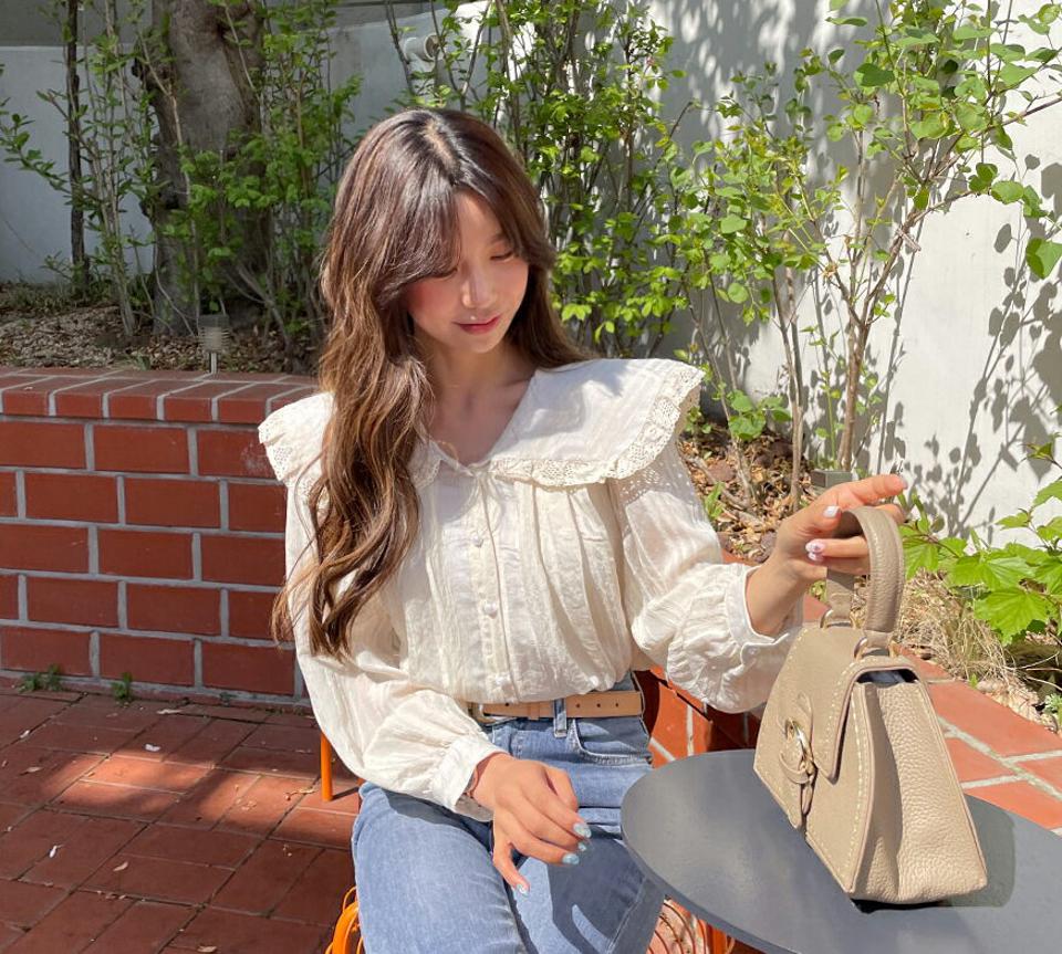 レースフリルカラーブラウス・全2色・b61915 レディース 【bl】【韓国 ファッション トップス ブラウス 長袖 フリル レース 大きい襟 ビックカラー 襟 レースカラー ガーリー フェミニン 上品 体型カバー 小顔 夏 春】