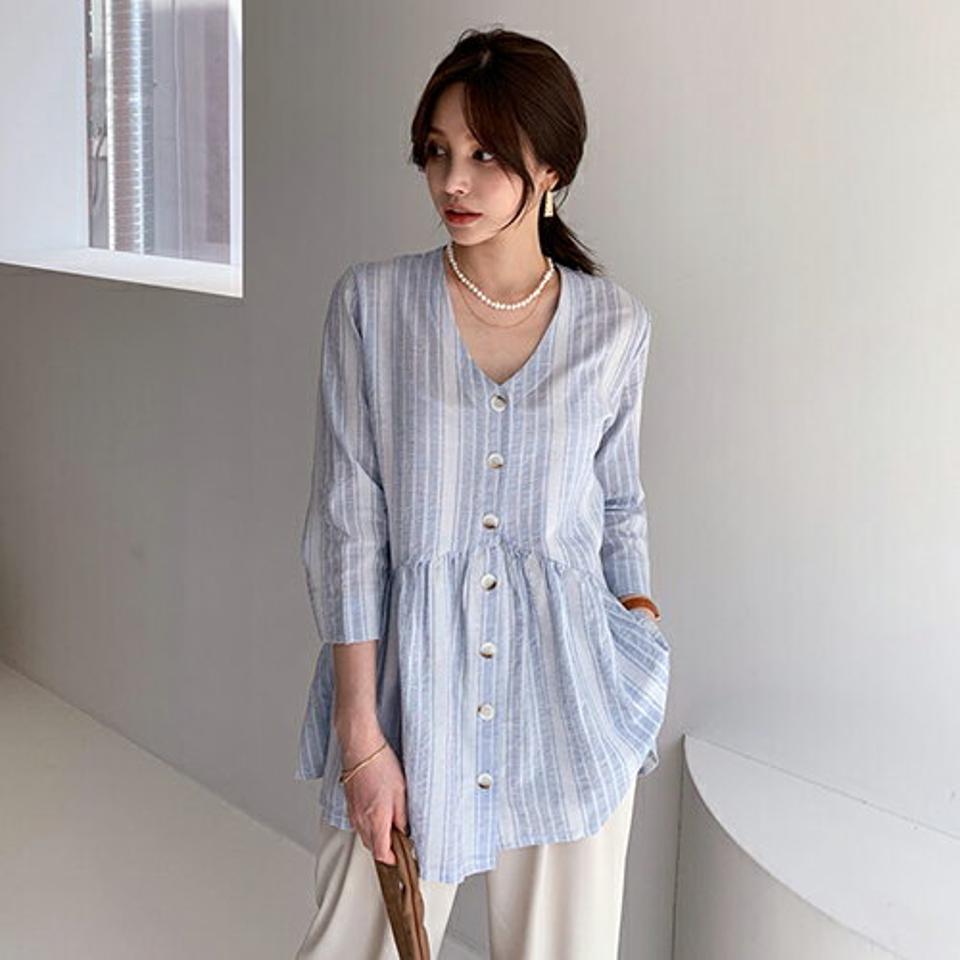 Vネックフレアストライプブラウス・全3色・t68008 レディース 【bl】【トップス ブラウス ストライプ柄 フレア Vネック 七分丈 七分袖 7分丈 7分袖 大人 春 秋 韓国 ファッション】【ハイホリHIHOLLI】