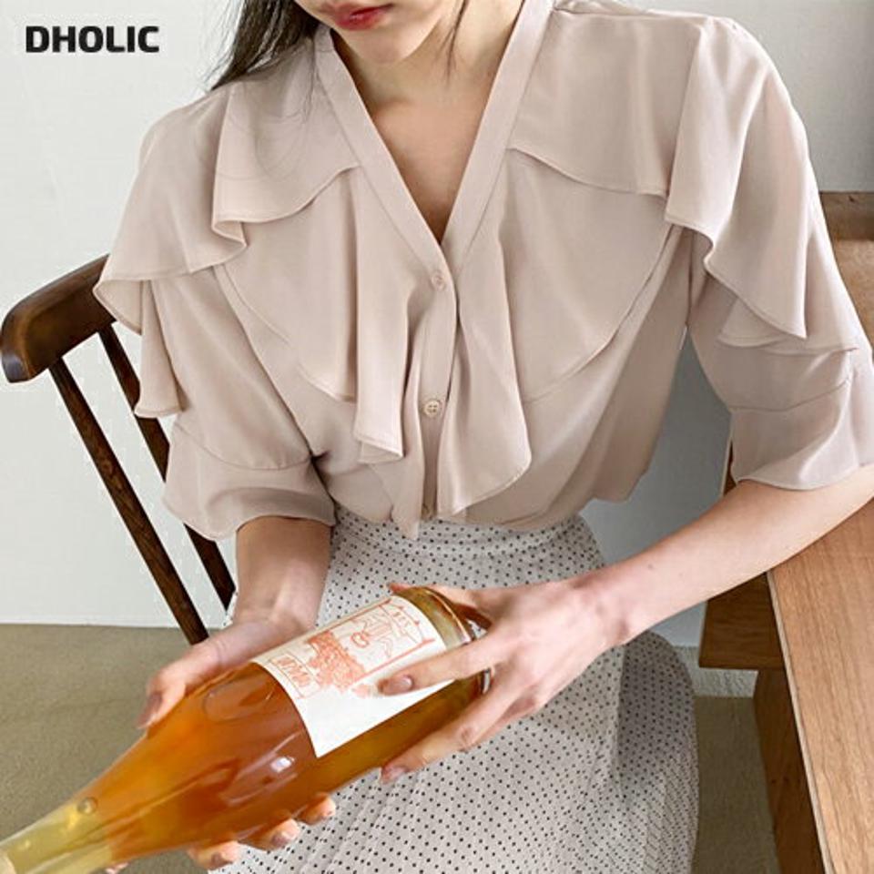 フリルネックボタンブラウス・全3色・b61916 レディース 【bl】【韓国 ファッション トップス ブラウス 半袖 フリル ボリューム Vネック デコルテ フレアスリーブ シフォン 体型カバー スリム ベーシック 無地 ガーリー 夏 春】