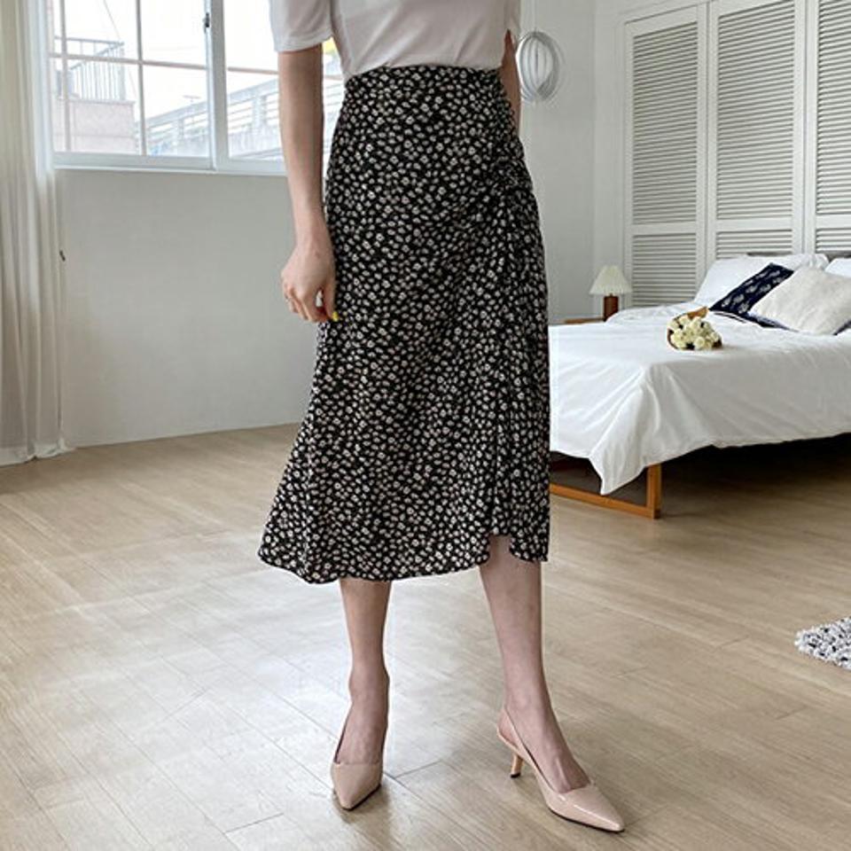 ドロスト小花柄スカート・全2色・t63450 レディース 【sk】【韓国 ファッション ボトムス スカート ロング ロングスカート 花柄 フラワー パターン ギャザー 体型カバー 細身 カジュアル ベーシック フェミニン 夏 春】