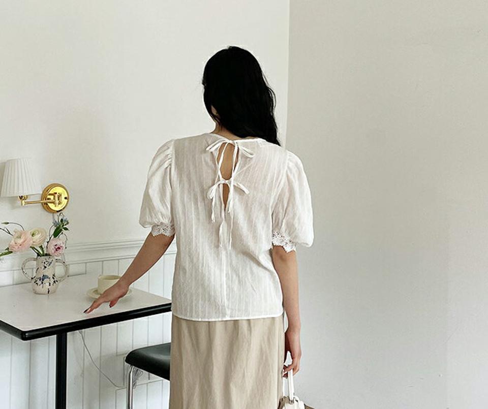 レースバックリボンパフブラウス・全2色・b63855 レディース 【bl】【韓国 ファッション トップス ブラウス 半袖 レース パフスリーブ リボン バックリボン ドット ストライプ ルーズ ゆったり ガーリー 体型カバー 細身 春 夏】【NIJU】