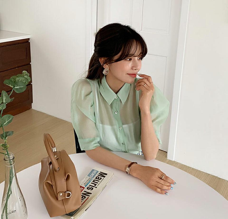 半袖シアーシャツブラウス・全7色・t63436 レディース 【bl】 韓国 ファッション トップス ブラウス 半袖 ガーリー カジュアル シャツブラウス 透け感 シースルー 体型カバー スリム ボリューム かわいい 夏 春