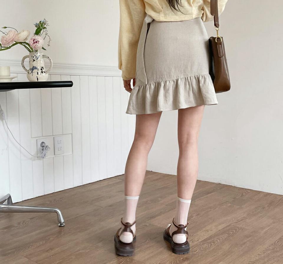 ラップフリルミニスカート・全2色・b63872 レディース 【sk】【韓国 ファッション ボトムス スカート ミニ ミニスカート ニットスカート Aライン リボン ラップ フリル ボリューム ガーリー フェミニン 体型カーバー 春 夏】【NIJU】