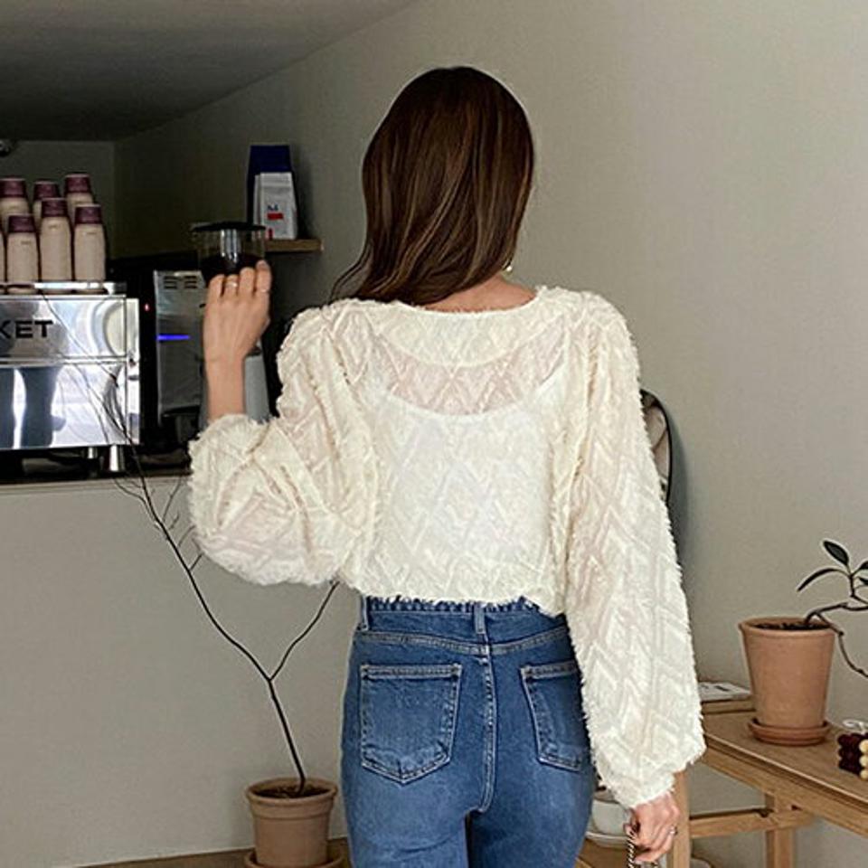 Vネックテクスチャーブラウス・全4色・t63440 レディース 【bl】【韓国 ファッション トップス ブラウス 長袖 Vネック パール調 パフスリーブ シースルー ダイヤ パターン 体型カバー スリム ベーシック 夏 春】