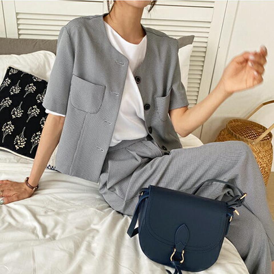 ハウンドトゥースブラウス&スラックスSET・全2色・t63448 レディース 【pt】 韓国 ファッション ボトムス ロング ロングパンツ スラックス ワイドスラックス ハウンドトゥース セットアップ ブラウス 美脚 体型カーバー 10分丈 十分丈 夏 春