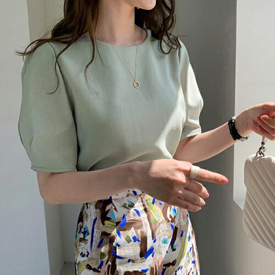 ラウンドパフブラウス・全4色・68030 レディース 【bl】【トップス ブラウス 半袖 ハーフスリーブ パフ袖 パフスリーブ 単色 無地 シンプル 可愛い かわいい 春 夏 韓国 ファッション】【ハイホリHIHOLLI】