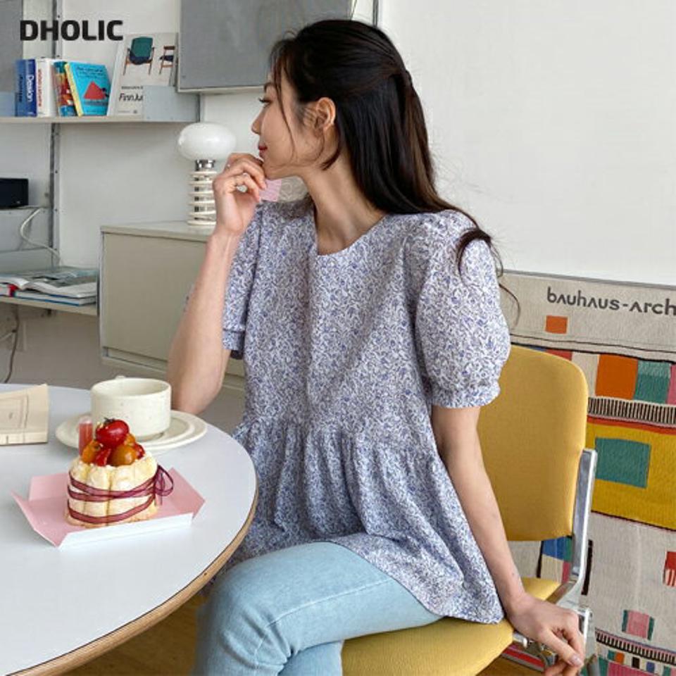 フラワーフレアブラウス・全3色・t57299 レディース 【bl】 韓国 ファッション トップス ブラウス 半袖 花柄 フラワー パターン フローラル フレア フェミニン ラウンドネック 5分袖 パフスリーブ 体型カバー スリム 細身 夏 春