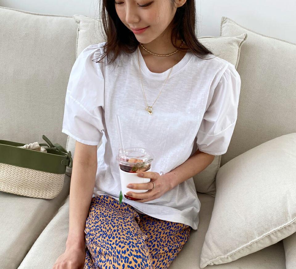 パフスリーブTシャツ・全3色・b57255 レディース 【tops】【韓国 ファッション トップス Tシャツ 半袖 パフスリーブ ラウンドネック 5分袖 5分丈スリーブ フェミニン カジュアル 体型カーバー ベーシック 夏 春】