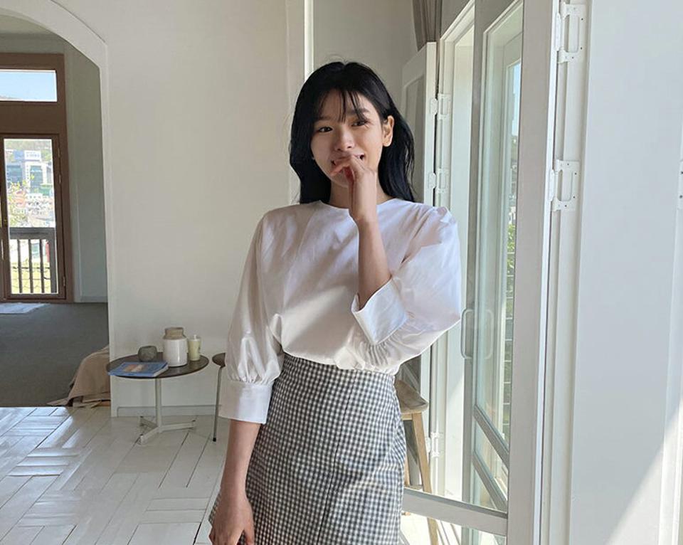 ラウンドパフブラウス・全5色・t64027 レディース 【bl】【韓国 ファッション トップス ブラウス 長袖 ラウンドネック 7分丈 パフスリーブ ルーズ ゆったり ガーリー ベーシック 体型カバー 細身 かわいい 春 夏】【NIJU】