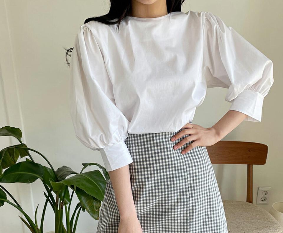 ラウンドパフブラウス・全5色・t64027 レディース 【bl】【韓国 ファッション トップス ブラウス 長袖 ラウンドネック 7分丈 パフスリーブ ルーズ ゆったり ガーリー ベーシック 体型カバー 細身 かわいい 春 夏】【NIJU】