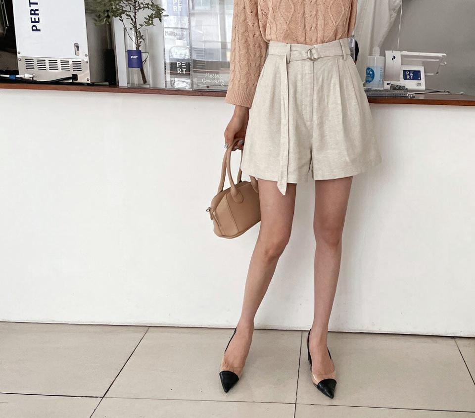 【只今10%OFF】ベルト付リネン混ショートパンツ・全2色・b65261 レディース 【pt】【韓国 ファッション ボトムス ショート ショートパンツ リネンブレンド ヘリンボーン 足長 ハイウエスト ツータック ベルト セット 美脚 夏 春】