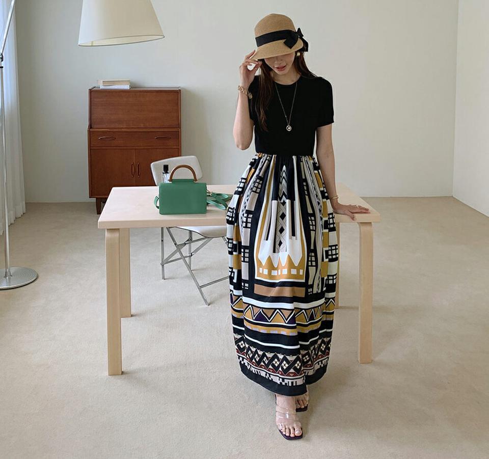 パターンコントラストニットワンピース・全2色・b68113 レディース 【ops】【ワンピース ロング ロングワンピース 半袖 ニット コントラスト 柄 大人 カジュアル フレアワンピース 異素材 春 夏 韓国 ファッション】【ハイホリHIHOLLI】