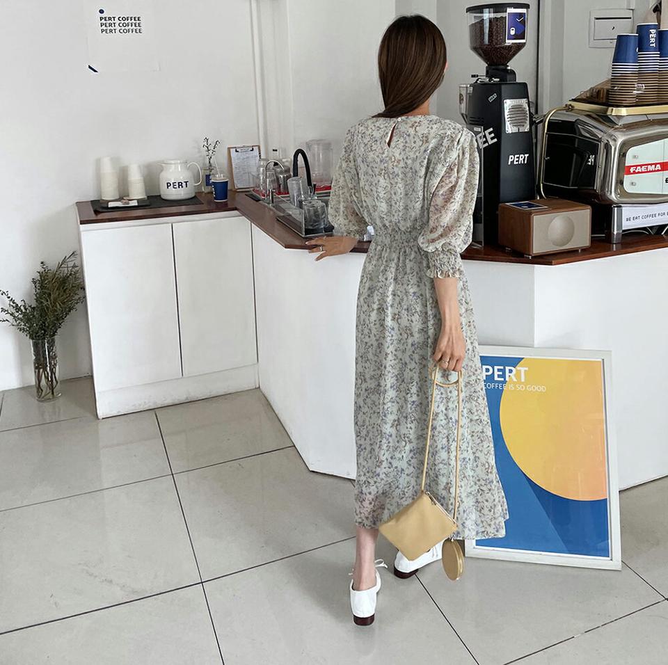 花柄シャーリングワンピース・全3色・t65239 レディース 【ops】【韓国 ファッション ワンピース ロング ロングワンピース 長袖 花柄 フラワー フローラル パターン シフォン フレア シャーリング ラウンドネック 体型カバー 細身 夏 春】