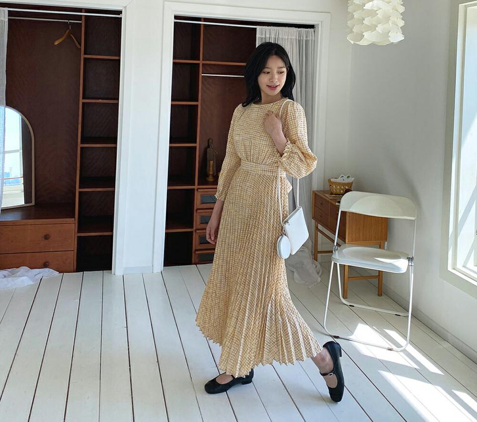 リンクルチェックリボンワンピース・全3色・t63977 レディース 【ops】 韓国 ファッション ワンピース ロング ロングワンピース 半袖 ガーリー チェック ラウンドネック リボン フェミニン 細身 体型カバー 春 夏 NIJU