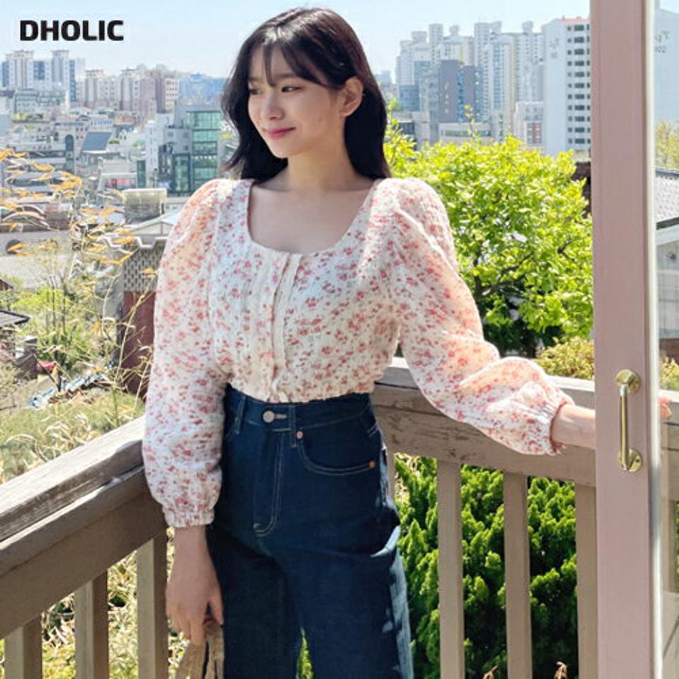 クロップド花柄ブラウス・全2色・t63972 レディース 【bl】【韓国 ファッション トップス ブラウス 長袖 クロップド丈 小花柄 花柄 フラワー スクエアネック ルーズ ゆったり ガーリー 体型カバー 細身 かわいい 春 夏】【NIJU】