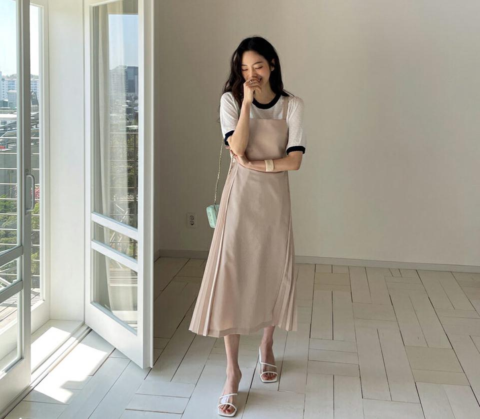 サイドプリーツノースリワンピース・全2色・b65105 レディース 【ops】【韓国 ファッション ワンピース ロング ロングワンピース スクエアネック スリーブレス ノースリーブ Aライン 体型カバー 細身 ベーシック 夏 春】