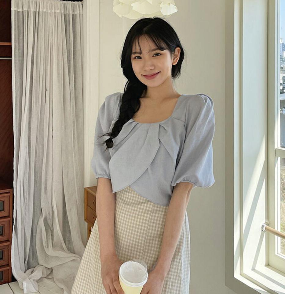 チューリップパフブラウス・全4色・b63965 レディース 【bl】【韓国 ファッション トップス ブラウス 半袖 パフスリーブ スクエアネック ルーズ ゆったり ガーリー ベーシック 体型カバー 細身 かわいい 春 夏】【NIJU】