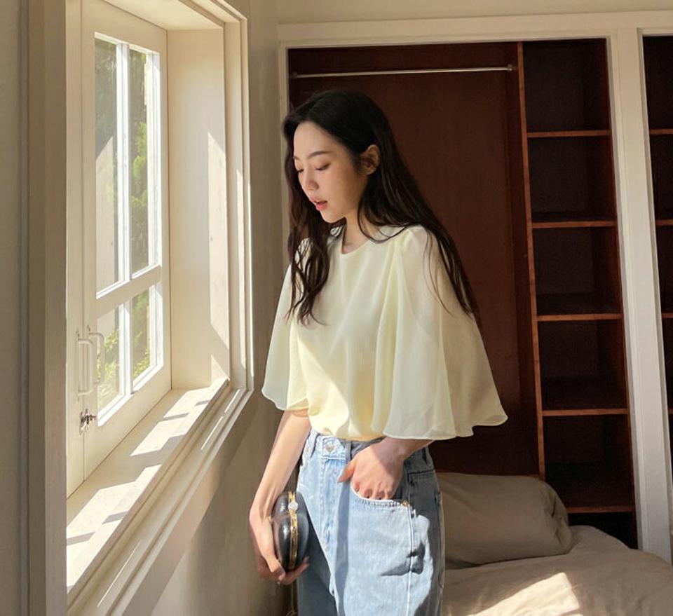 シアーフレアスリーブブラウス・全3色・b65097 レディース 【bl】 韓国 ファッション トップス ブラウス 半袖 シアー ラウンドネック 7分丈 フレアスリーブ フェミニン 体型カバー スリム 細身 夏 春