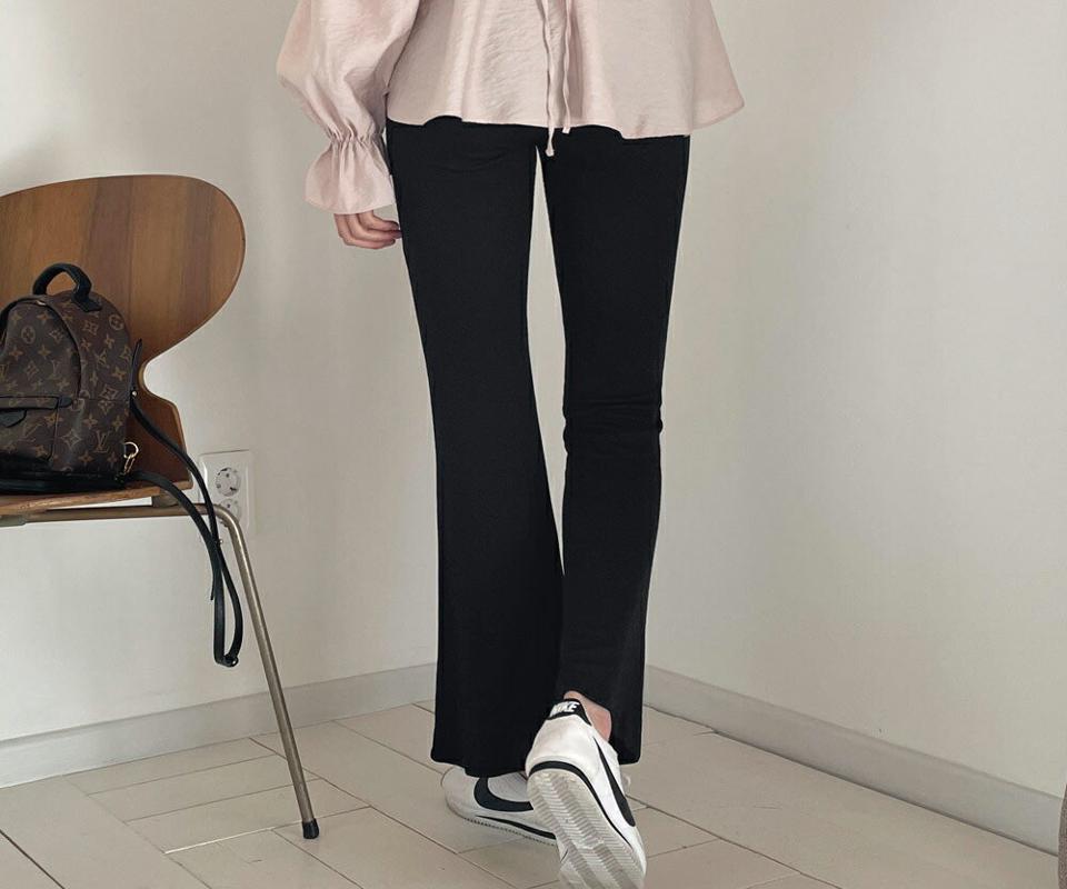 リブフレアパンツ・全4色・t63971 レディース 【pt】【韓国 ファッション ボトムス パンツ ロング ロングパンツ ブーツカット 美脚 スリム フィット 細身 体型カーバー 10分丈 十分丈 カジュアル 春 夏】【NIJU】