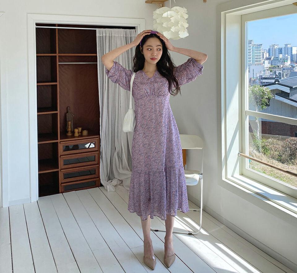 ギャザー小花柄ワンピース・全3色・t63962 レディース 【ops】 韓国 ファッション ワンピース ロング ロングワンピース 半袖 Vネック シフォン 小花柄 フレア 7分丈袖 ギャザー リボン 花柄 フラワー 体型カバー 細身 ベーシック 夏 春