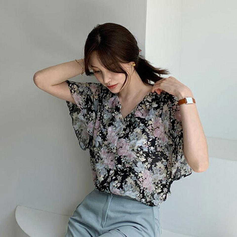 花柄フリルシフォンブラウス・全2色・b67978 レディース 【bl】【トップス ブラウス シフォン 花柄 フラワー フリル フェミニン かわいい 女の子 春 夏 韓国 ファッション】【ハイホリHIHOLLI】