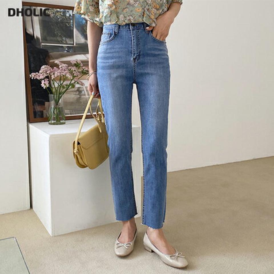 【只今10%OFF】スリムストレートデニムパンツ・全1色・t61927 レディース 【pt】【韓国 ファッション ボトムス ロング ロングパンツ ロングデニム デニム スリム ストレート カットオフ フィット 美脚 体型カーバー 10分丈 十分丈 夏 春】