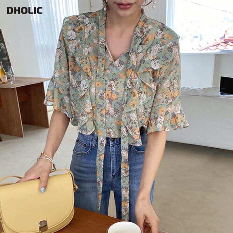 フリルフローラルリボンブラウス・全4色・b61913 レディース 【bl】 韓国 ファッション トップス ブラウス 半袖 花柄 フラワー パターン フローラル ネックリボン フレアスリーブ フリル リボン フェミニン 上品 夏 春