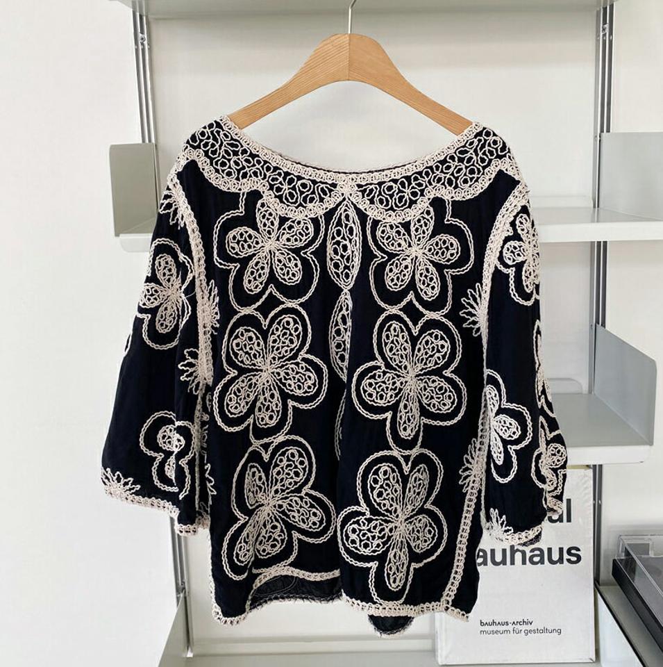 フラワー刺繍ブラウス・全1色・b68088 レディース 【bl】【トップス ブラウス 七分丈 七分袖 7分丈 7分袖 フラワー 花柄 刺繍 シック 高級感 大人 春 夏 秋 韓国 ファッション】【ハイホリHIHOLLI】