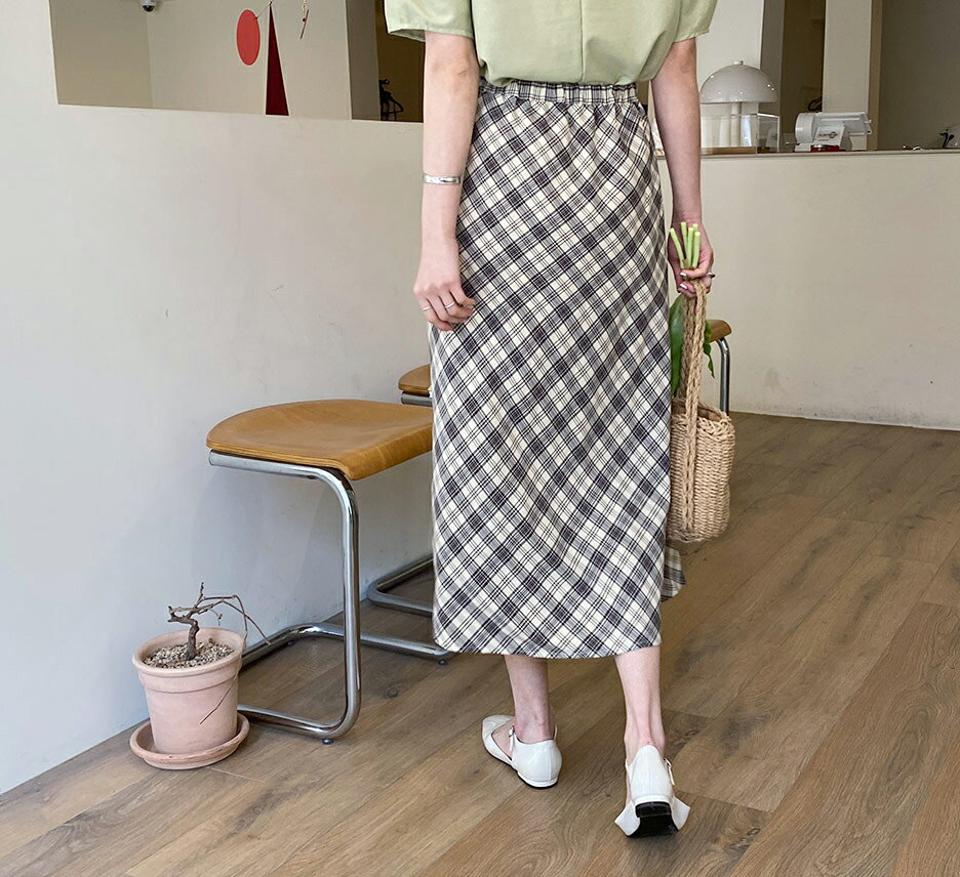 チェックフレアスカート・全3色・b63524 レディース 【sk】【韓国 ファッション ボトムス スカート ロング ロングスカート ラブリー チェック柄 Aライン ピクニック ガーリー かわいい 体型カバー 細身 カジュアル 上品 夏 春】