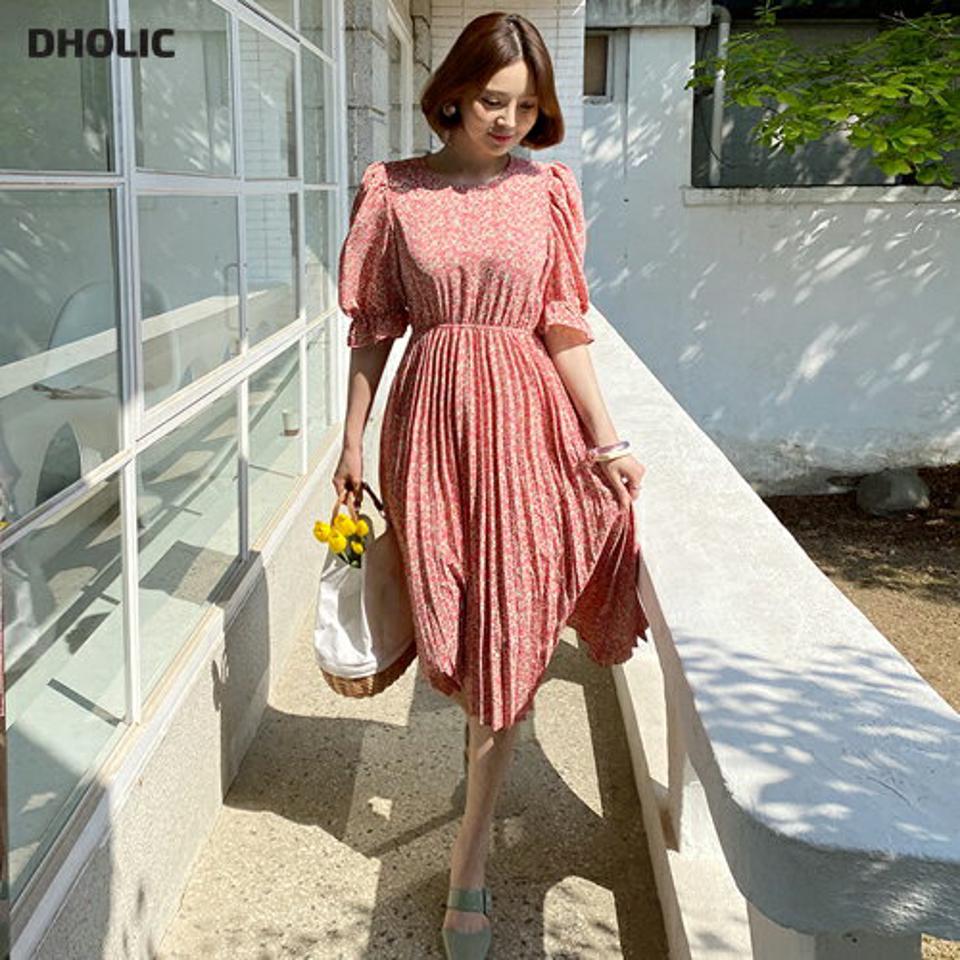 花柄ププリーツロングワンピース・全2色・e63517 レディース 【ops】【韓国 ファッション ワンピース ロング ロングワンピース 半袖 花柄 フラワー パターン プリーツ ラウンドネック ゴム 5分丈 パフスリーブ 体型カバー 細身 夏 春】