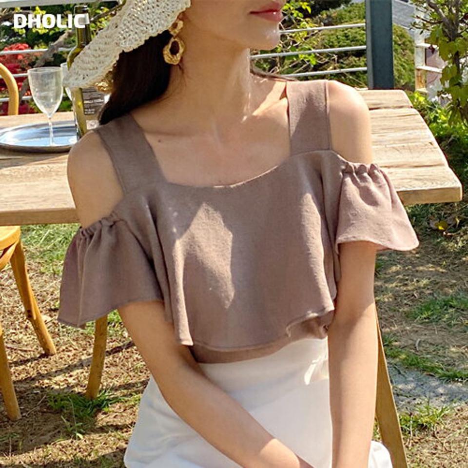 フリルオープンショルダーブラウス・全4色・t63519 レディース 【bl】 韓国 ファッション トップス ブラウス 半袖 フリル オープンショルダー ボリューム 体型カバー スリム 細身 ゆったり 無地 ビーチ 夏 春