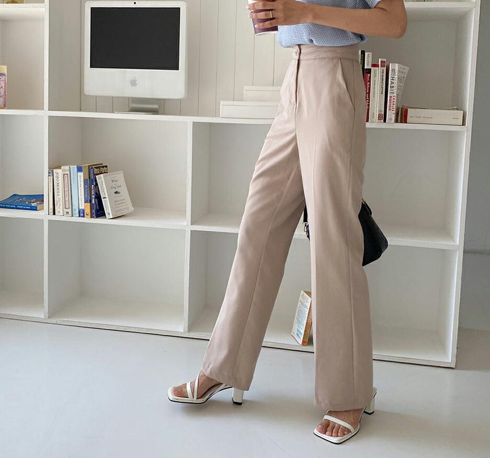 フレアスラックスパンツ・全2色・t63528 レディース 【pt】【韓国 ファッション ボトムス ロング ロングパンツ スラックス ブーツカット 足長 スリム フィット タイト ストレート 美脚 10分丈 体型カーバー 細身 ハイウエスト 夏 春】