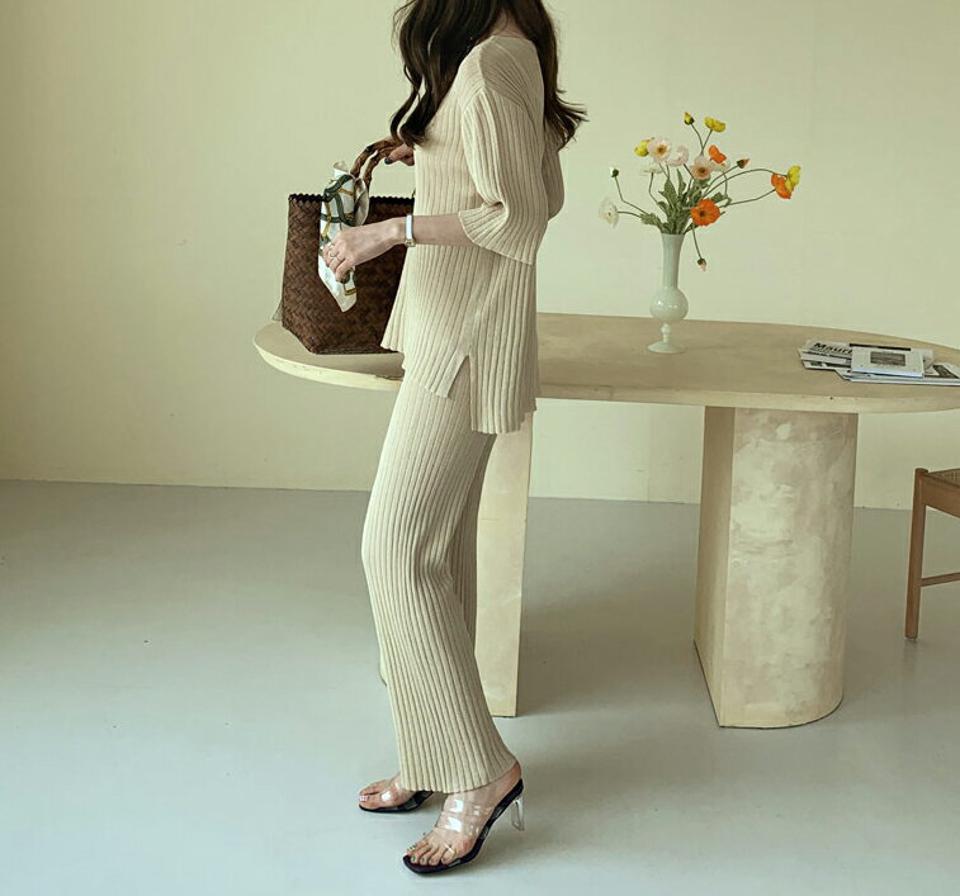 アンバランスリブニット&パンツSET・全2色・e00328 レディース 【pt】 セットアップ setup トップス 半袖 ハーフスリーブ パンツ ズボン アンバランス 単色 シンプル カジュアル ラフ 春 夏 韓国ファッション ハイホリHIHOLLI