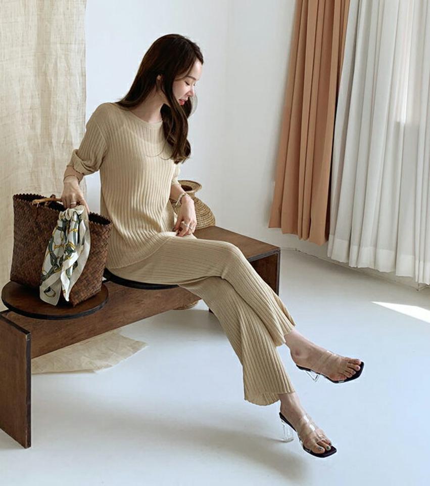 アンバランスリブニット&パンツSET・全2色・e00328 レディース 【pt】 セットアップ setup トップス 半袖 ハーフスリーブ パンツ ズボン アンバランス 単色 シンプル カジュアル ラフ 春 夏 韓国ファッション ハイホリHIHOLLI