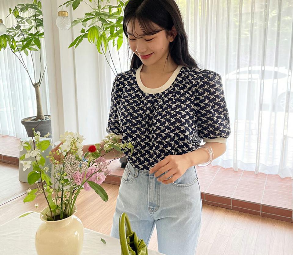 パンチング刺繍ブラウス・全4色・t64042 レディース 【bl】 韓国 ファッション トップス ブラウス 半袖 ラウンドネック パンチング 刺繍 ルーズ ゆったり ガーリー 体型カバー 細身 春 夏 NIJU