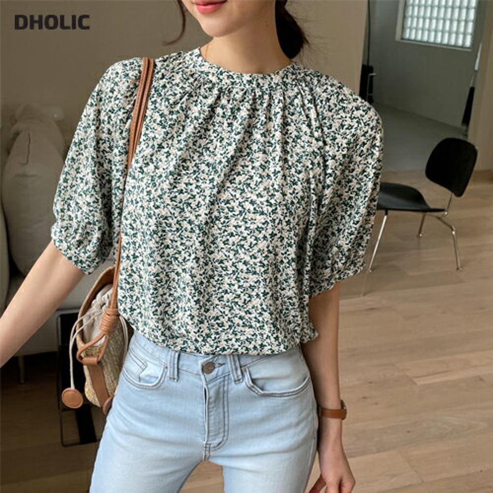 2WAYバンドカラー花柄ブラウス・全2色・b57305 レディース 【bl】【韓国 ファッション トップス ブラウス 半袖 小花柄 フェミニン 2WAY バンドカラー ラグランスリーブ 5分丈 パフスリーブ 体型カバー スリム フィット 夏 春】