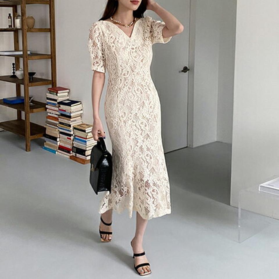 【全品10%OFF】レーススリムワンピース・全2色・b68240 レディース 【ops】【ワンピース ミディ丈 ミディワンピース 半袖 レース 総レース スリム タイト フェミニン 春 夏 韓国 ファッション】【ハイホリHIHOLLI】