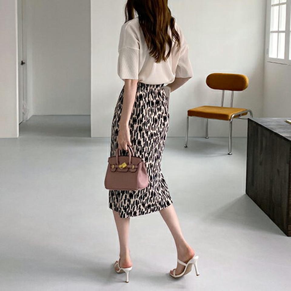 プリーツTシャツ&レオパードスカートSET・全2色・b68213 レディース 【sk】【セット トップス Tシャツ 半袖 ハーフスリーブ スカート ミディ丈 ミディスカート レオパード柄 ヒョウ柄 豹柄 プリーツ 春 夏 韓国 ファッション】【ハイホリHIHOLLI】