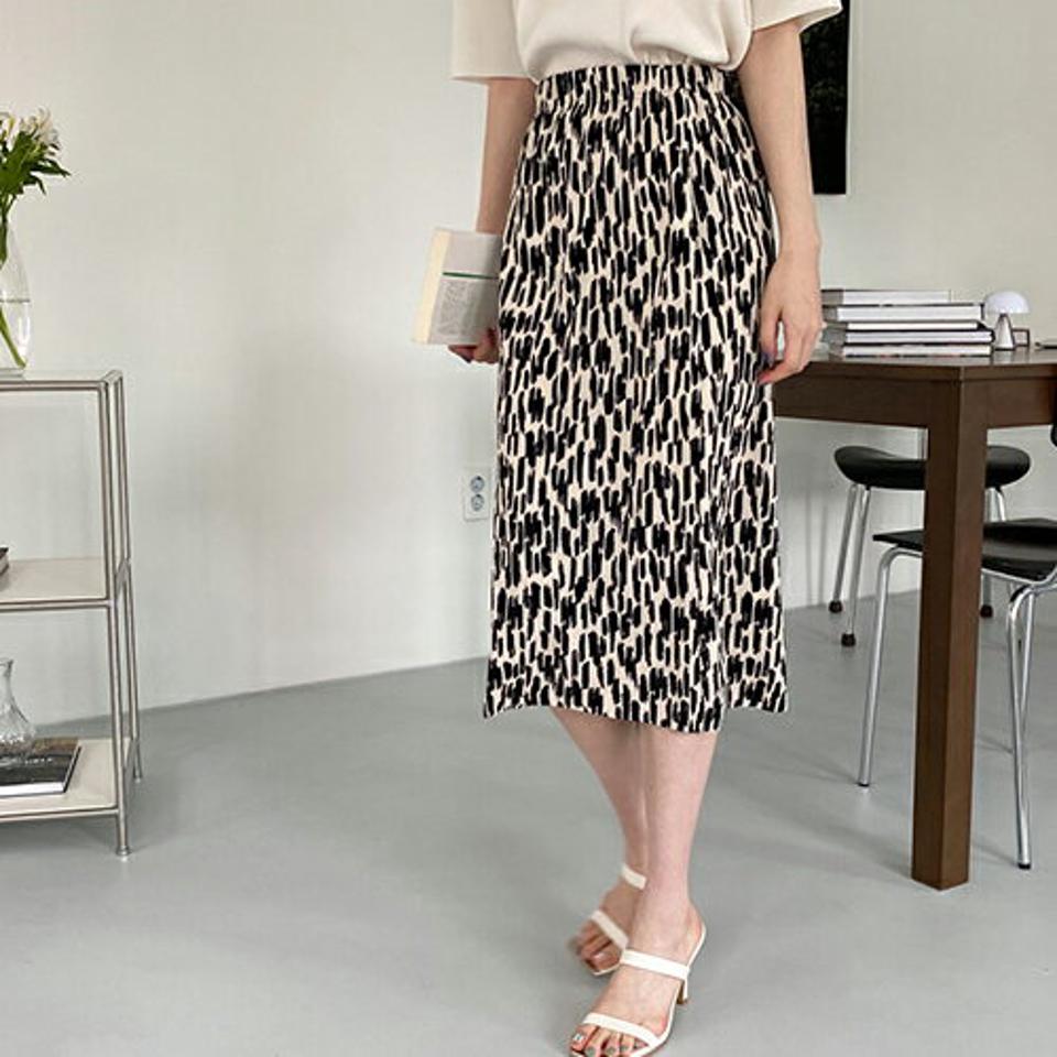プリーツTシャツ&レオパードスカートSET・全2色・b68213 レディース 【sk】【セット トップス Tシャツ 半袖 ハーフスリーブ スカート ミディ丈 ミディスカート レオパード柄 ヒョウ柄 豹柄 プリーツ 春 夏 韓国 ファッション】【ハイホリHIHOLLI】
