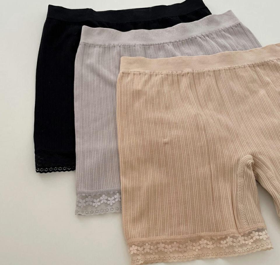 【全品10%OFF】レースリブインナーパンツ・全3色・d57325 レディース 【uw】【韓国 ファッション アンダーウェア ランジェリー 下着 ゴム フィット インナーショートパンツ インナーパンツ ミニ レース リブ 夏 春】