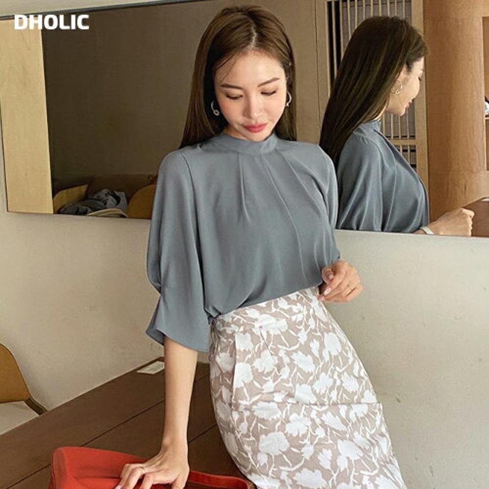 ハーフネックタックブラウス・全3色・t68325 レディース 【bl】 トップス ブラウス ハーフネック タック 七分丈 七分袖 7分丈 7分袖 半端丈 単色 無地 シンプル 大人 春 夏 秋 韓国 ファッション ハイホリHIHOLLI