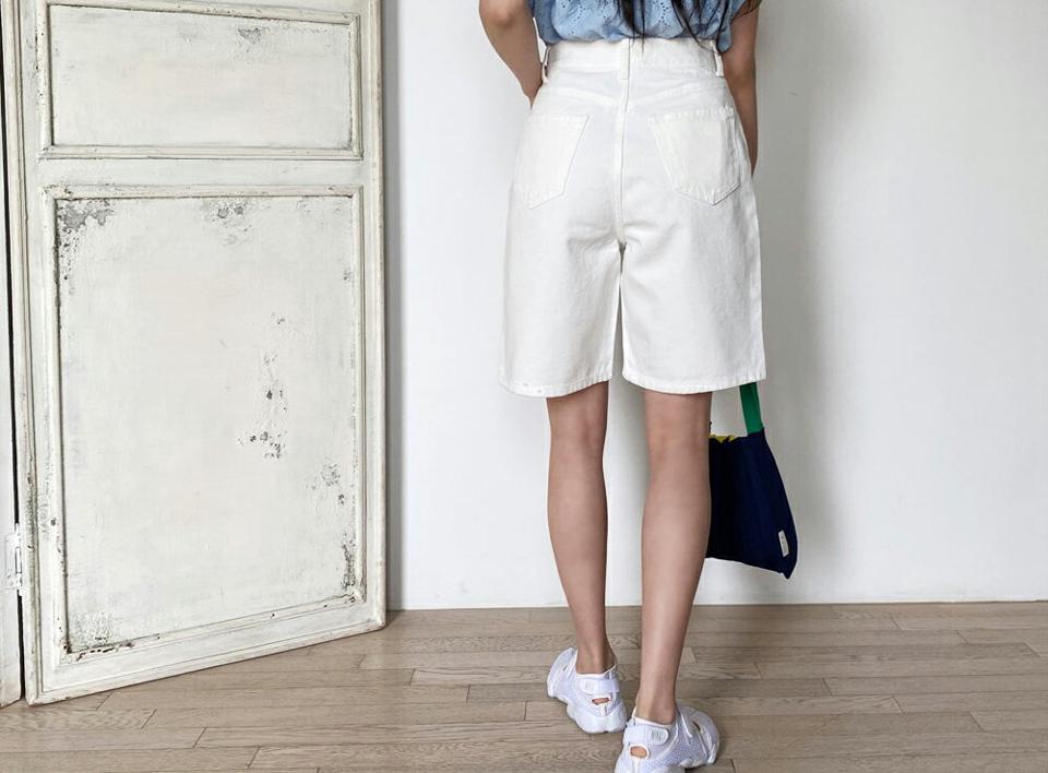 コットンハーフパンツ・全2色・t64086 レディース 【pt】 韓国 ファッション ボトムス パンツ ショート ショートパンツ コットン ハーフパンツ 美脚 スリム 細身 体型カーバー カジュアル バミューダパンツ 春 夏 NIJU