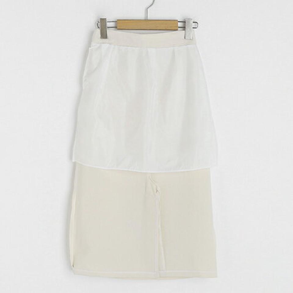 ベルト付Hラインスカート・全3色・t68342 レディース 【sk】 スカート ミディ丈 ミディスカート Hライン ベルト 単色 無地 シンプル ベーシック 大人 スリット 春 夏 秋 韓国 ファッション ハイホリHIHOLLI