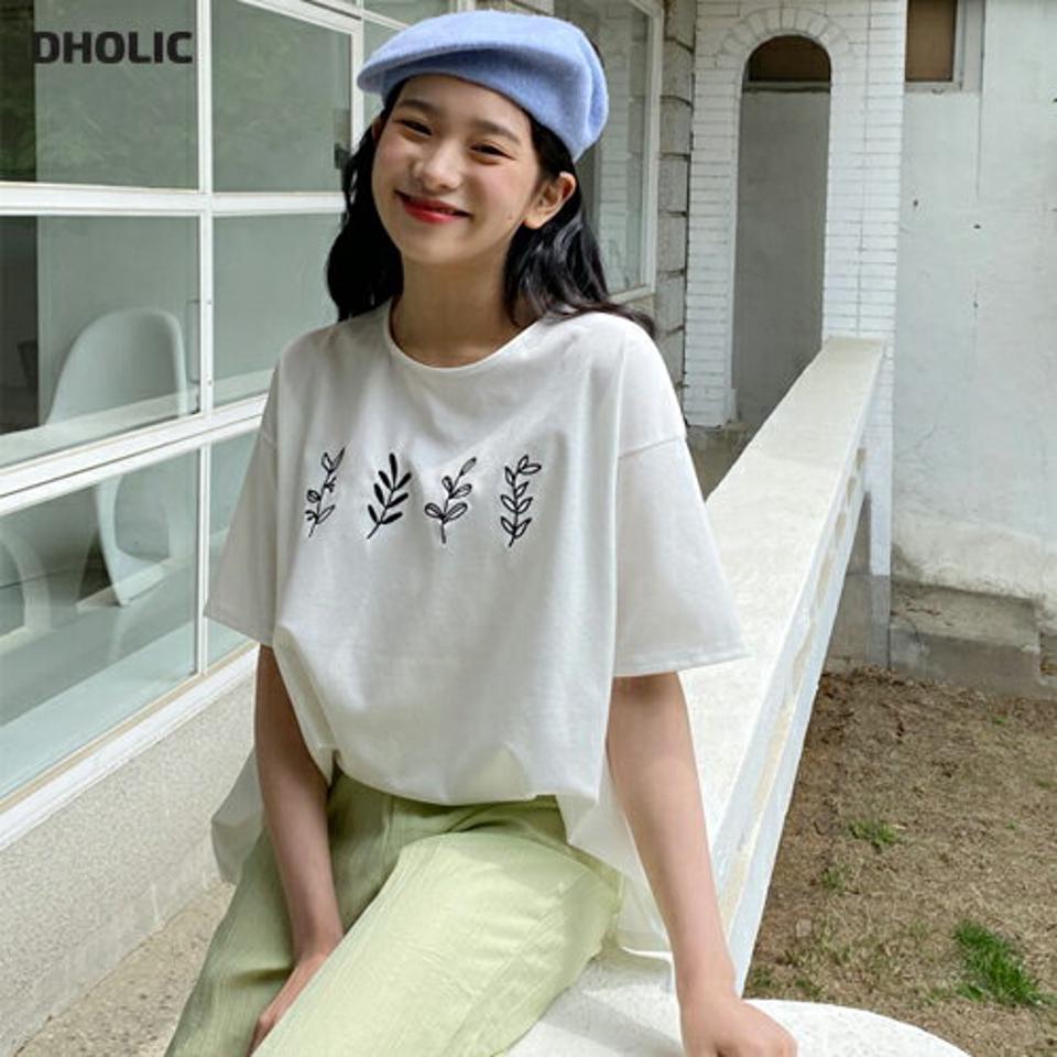 リーフ刺繍アンバランスTシャツ・全4色・b64073 レディース 【tops】【韓国 ファッション トップス ニット 半袖 カジュアル かわいい リーフ 刺繍 アンバランス ラウンドネック フレア 細身 体型カーバー ガーリー デイリー 春 夏】【NIJU】