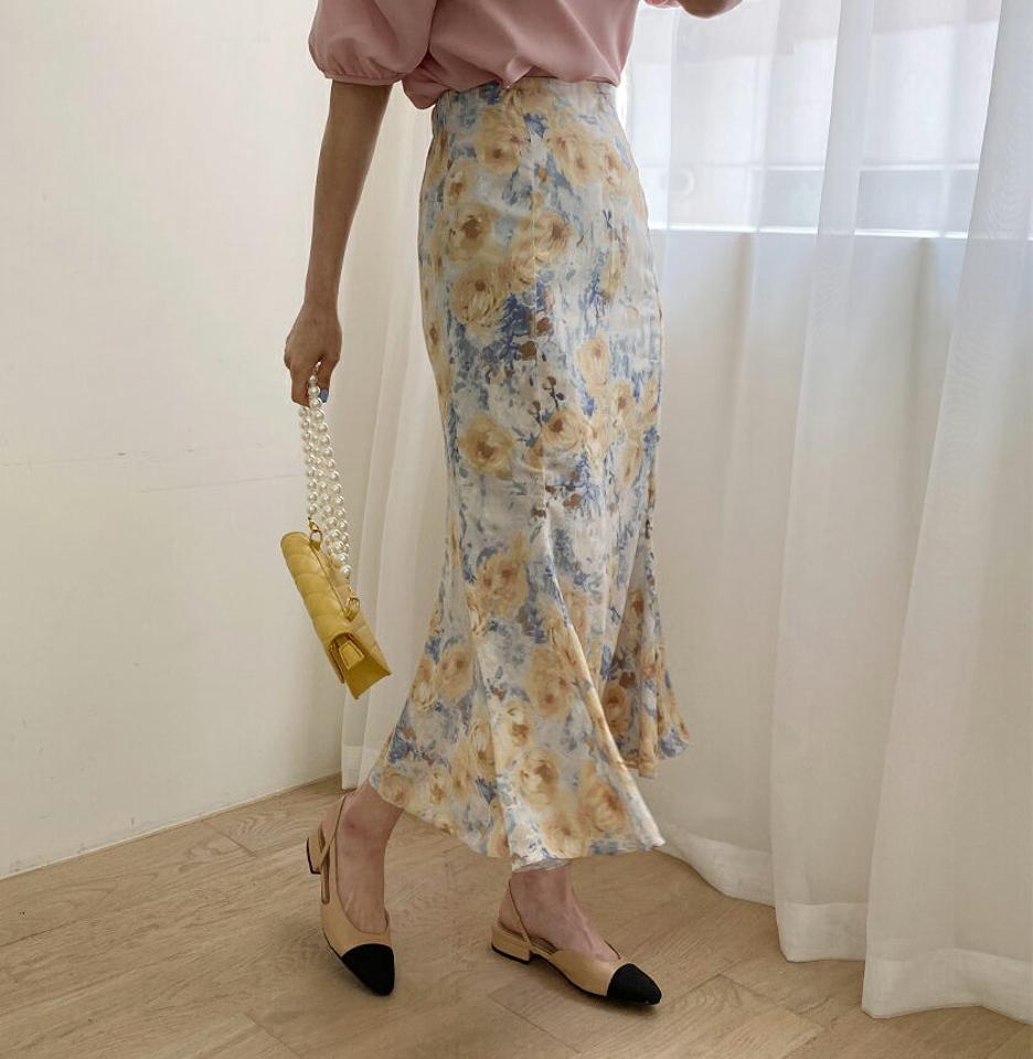 花柄マーメイドスカート・全2色・t57386 レディース 【sk】 韓国 ファッション ボトムス スカート ロング ロングスカート 花柄 フラワー パターン マーメイド スリム フィット ゴム フェミニン 体型カバー 細身 夏 春