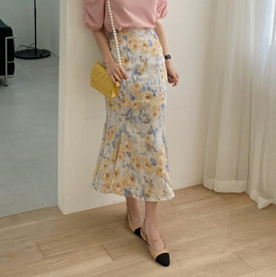 花柄マーメイドスカート・全2色・t57386 レディース 【sk】 韓国 ファッション ボトムス スカート ロング ロングスカート 花柄 フラワー パターン マーメイド スリム フィット ゴム フェミニン 体型カバー 細身 夏 春