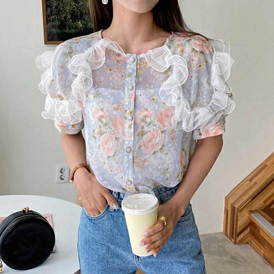 花柄レースカラーブラウス・全2色・t65327 レディース 【bl】 韓国 ファッション トップス ブラウス 半袖 花柄 フラワー パターン フローラル レース ビックカラー 体型カバー スリム ボリューム ガーリー 夏 春