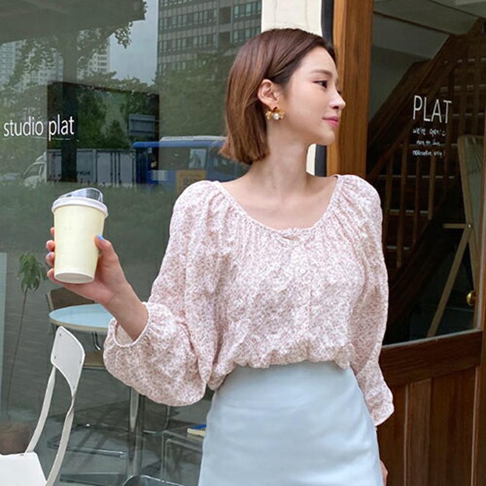 【全品10%OFF】2WAYフローラルブラウス・全3色・t65311 レディース 【bl】【韓国 ファッション トップス ブラウス 長袖 花柄 フラワー パターン フローラル ラウンドネック ボタン ルーズ ラグランスリーブ 体型カバー スリム ボリューム ガーリー 夏 春】