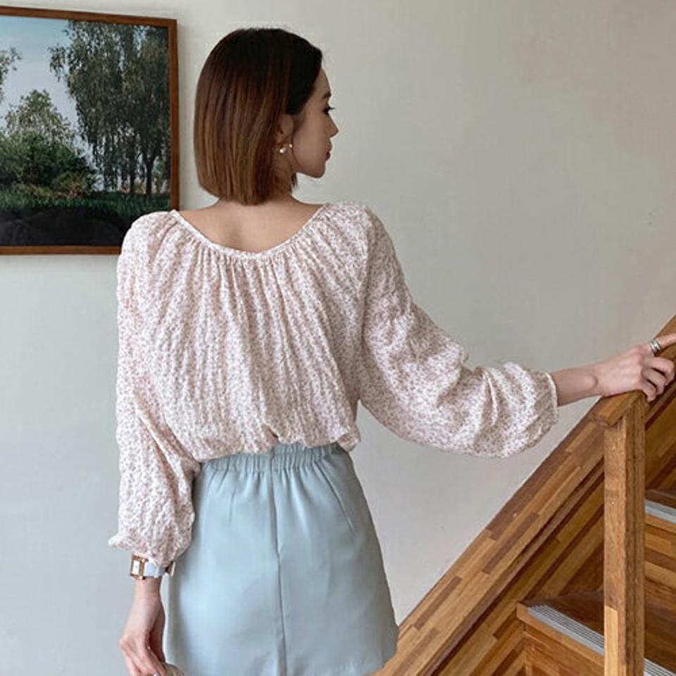 【全品10%OFF】2WAYフローラルブラウス・全3色・t65311 レディース 【bl】【韓国 ファッション トップス ブラウス 長袖 花柄 フラワー パターン フローラル ラウンドネック ボタン ルーズ ラグランスリーブ 体型カバー スリム ボリューム ガーリー 夏 春】